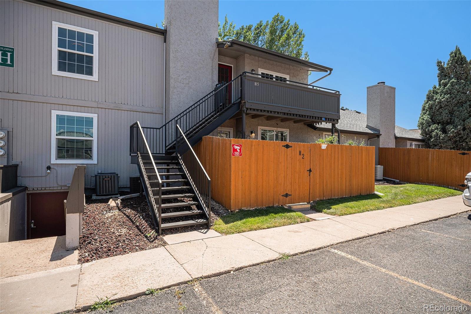 MLS Image #3 for 7165 s gaylord street,centennial, Colorado