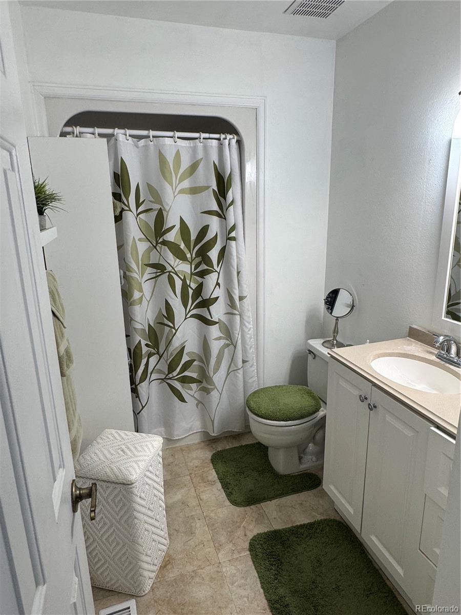 MLS Image #10 for 12534 e pacific circle,aurora, Colorado