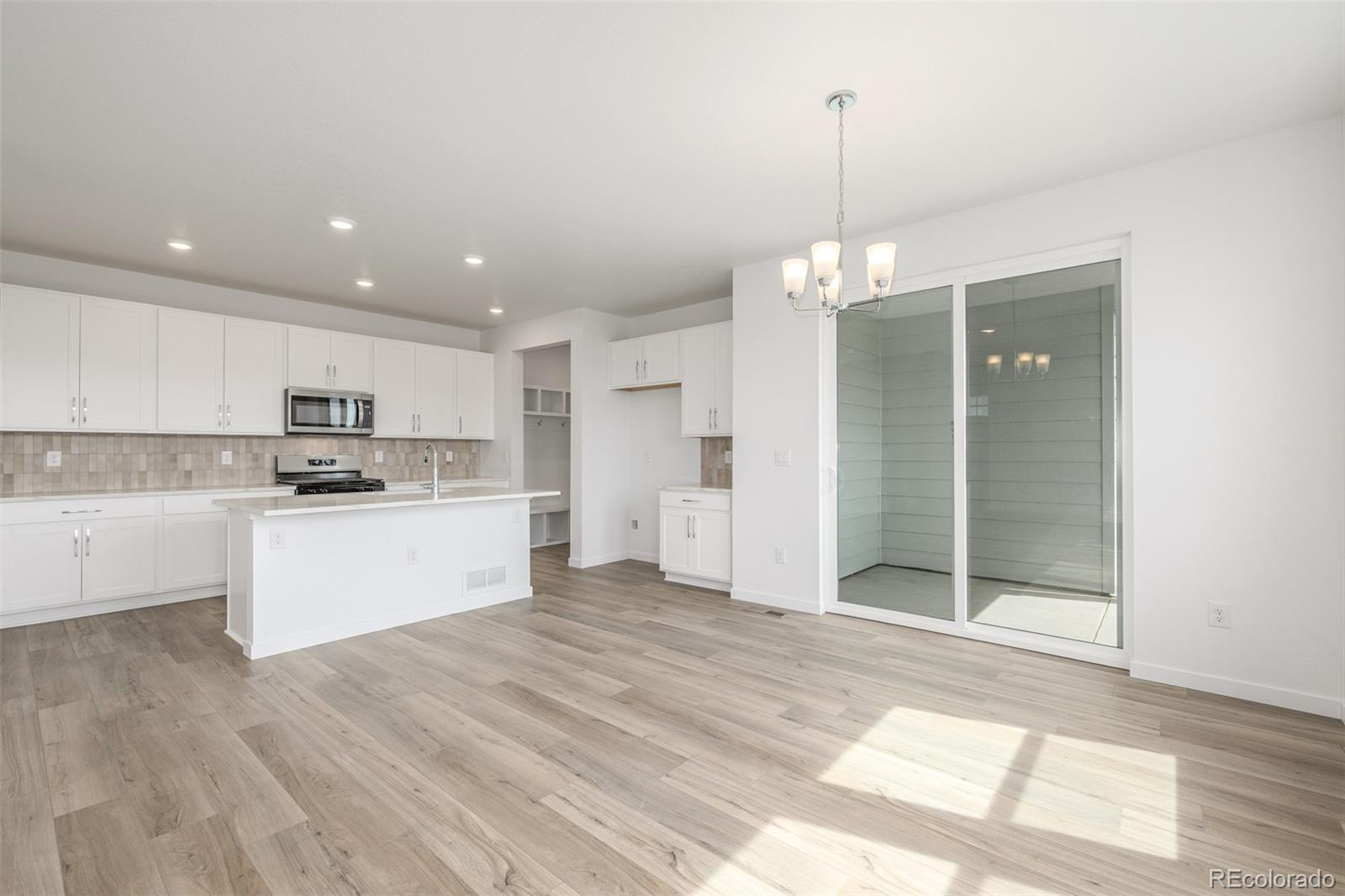 MLS Image #14 for 2652 e 103rd avenue,thornton, Colorado