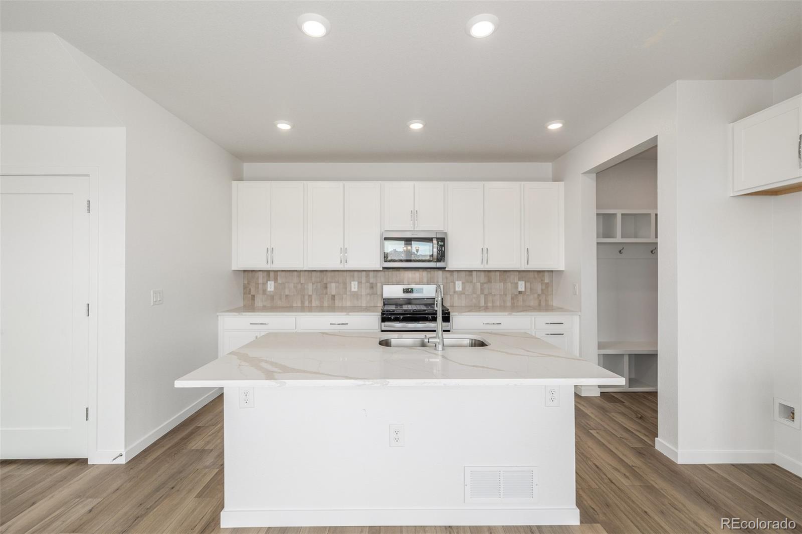 MLS Image #15 for 2652 e 103rd avenue,thornton, Colorado