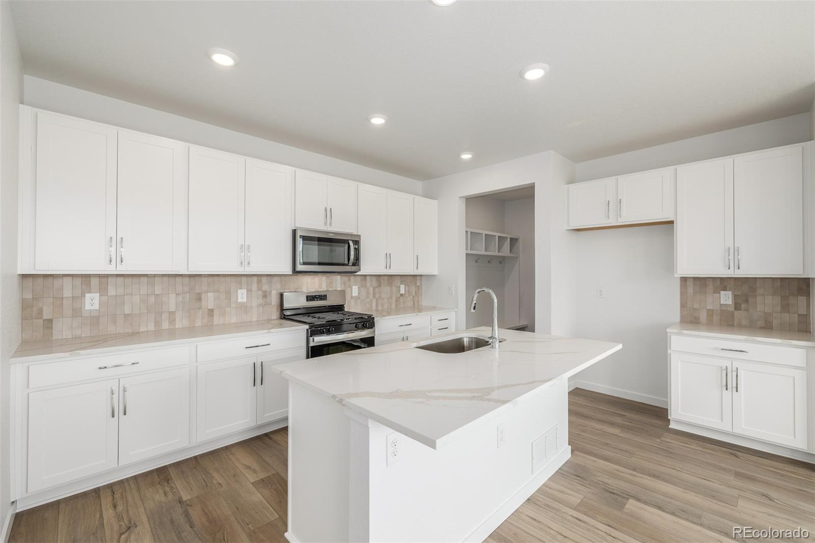 MLS Image #16 for 2652 e 103rd avenue,thornton, Colorado