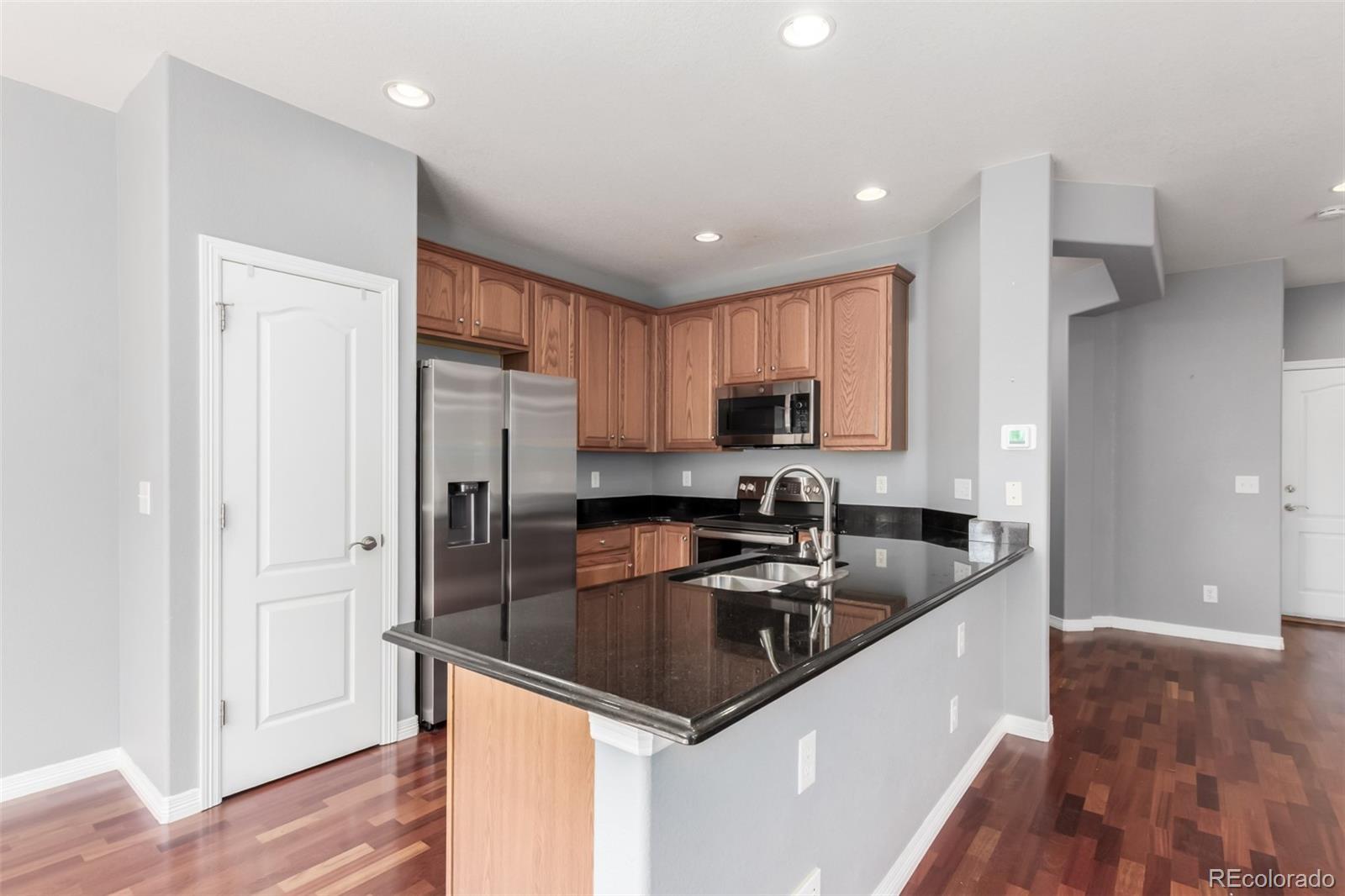 MLS Image #13 for 6190 s oswego street,englewood, Colorado