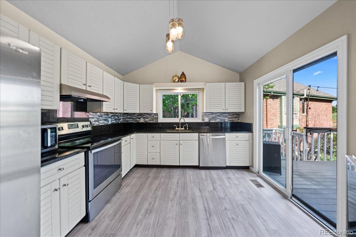 MLS Image #3 for 2513  knollwood court,loveland, Colorado