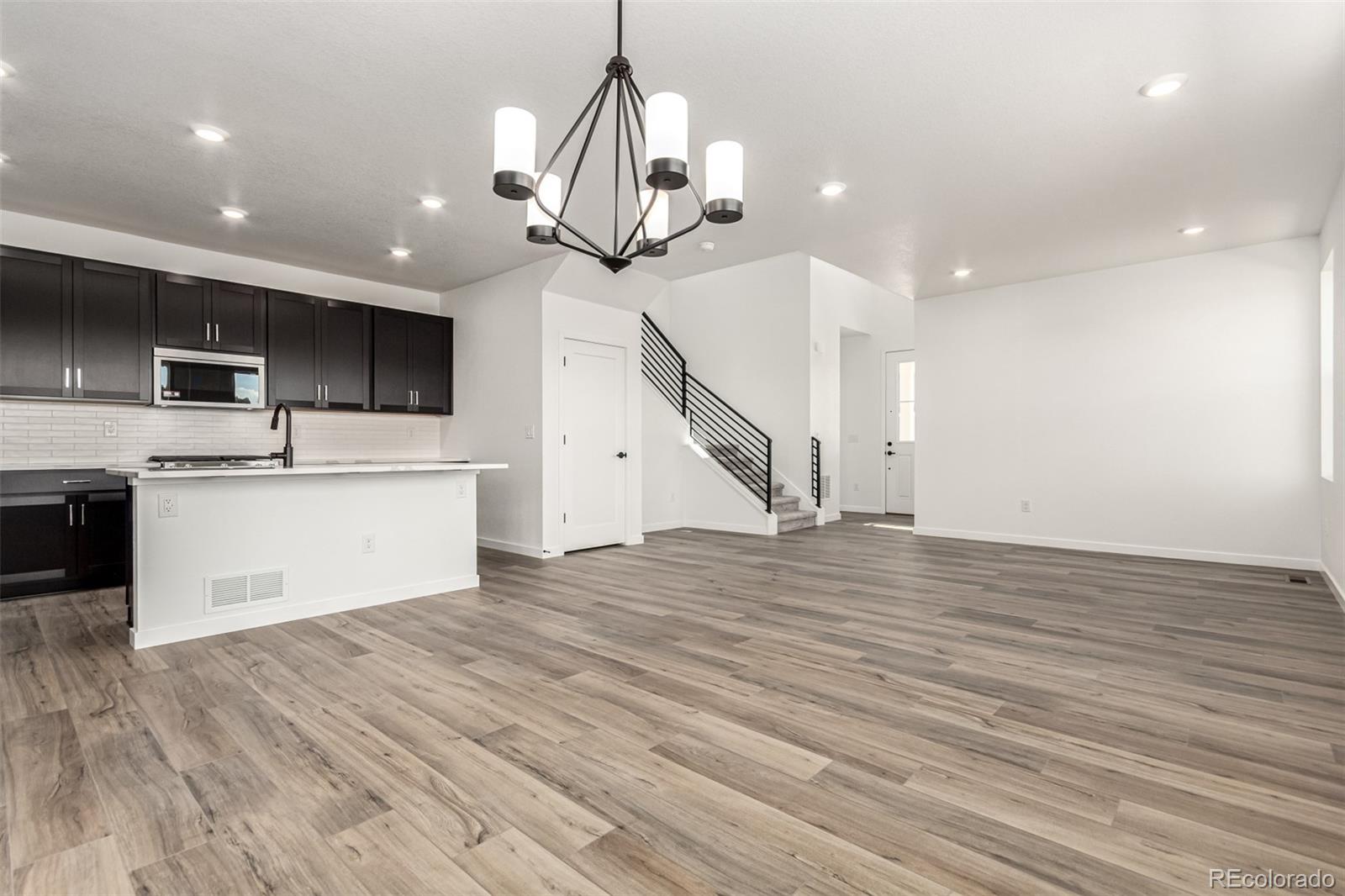 MLS Image #11 for 2651 e 102nd place,thornton, Colorado