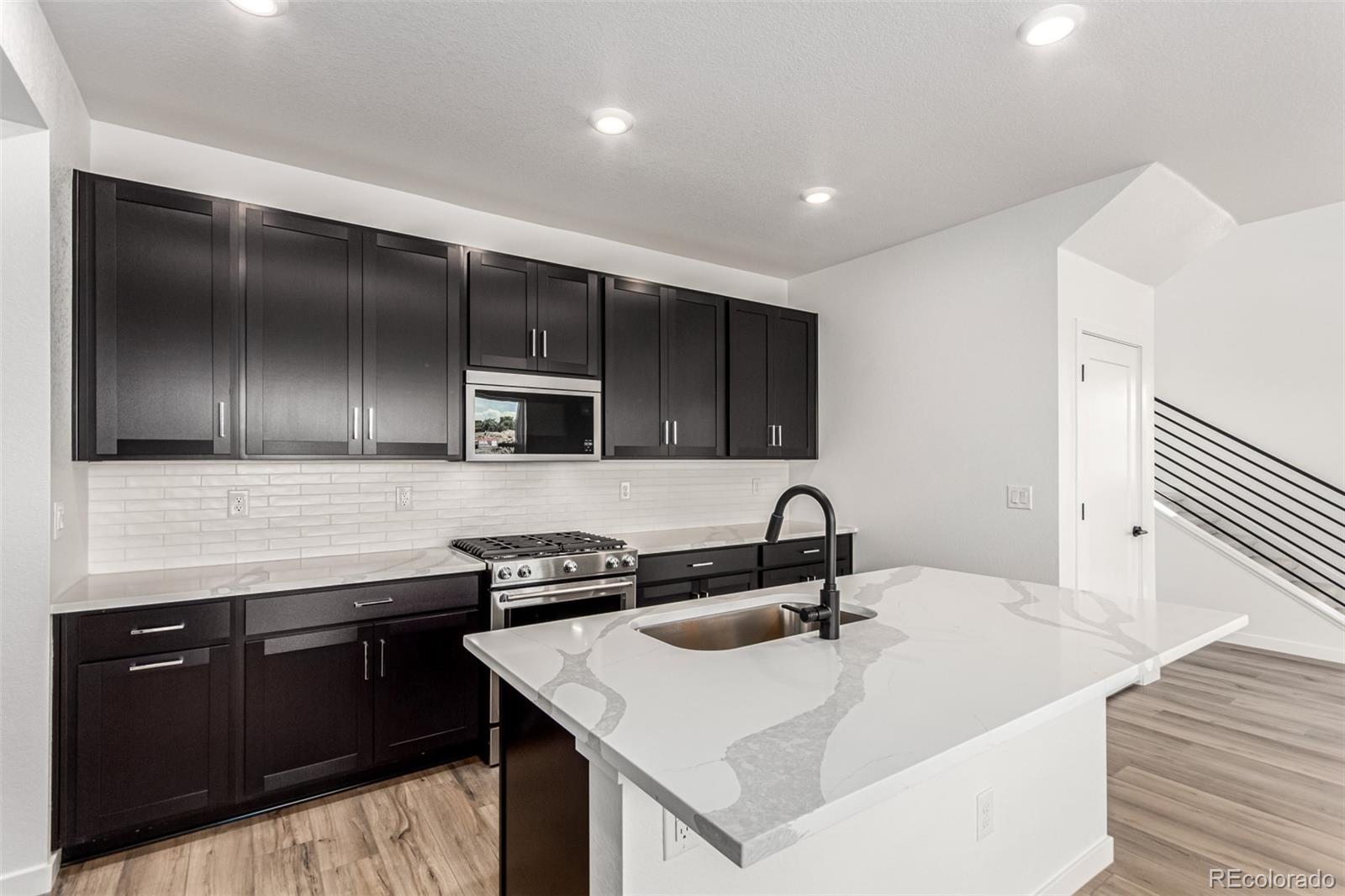 MLS Image #14 for 2651 e 102nd place,thornton, Colorado
