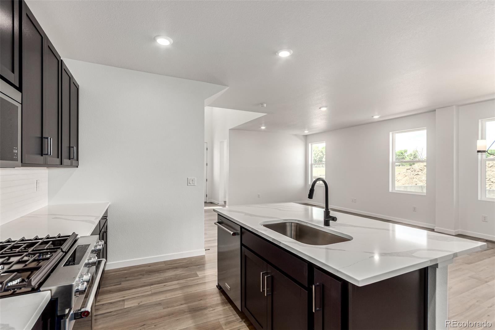 MLS Image #15 for 2651 e 102nd place,thornton, Colorado