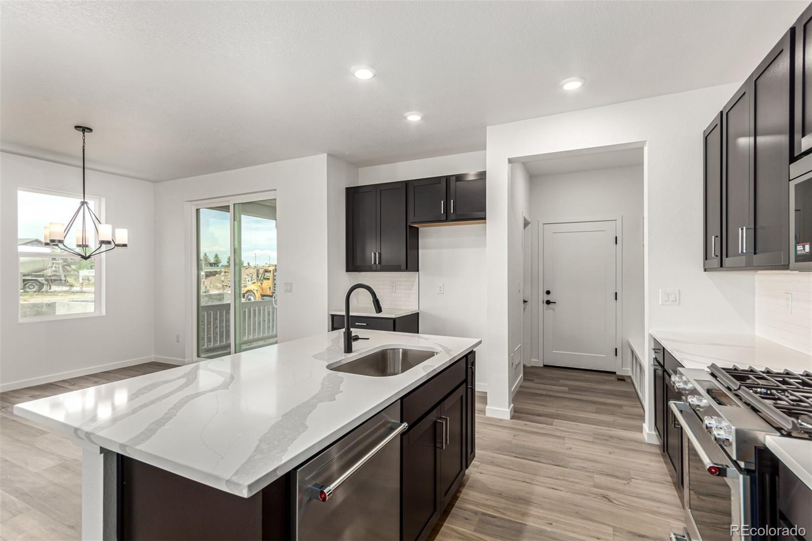 MLS Image #16 for 2651 e 102nd place,thornton, Colorado