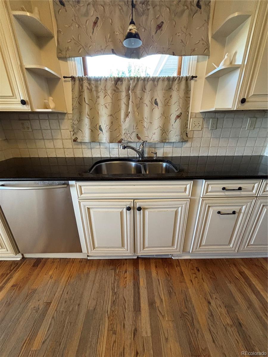 MLS Image #9 for 7293 w lakeside drive,littleton, Colorado
