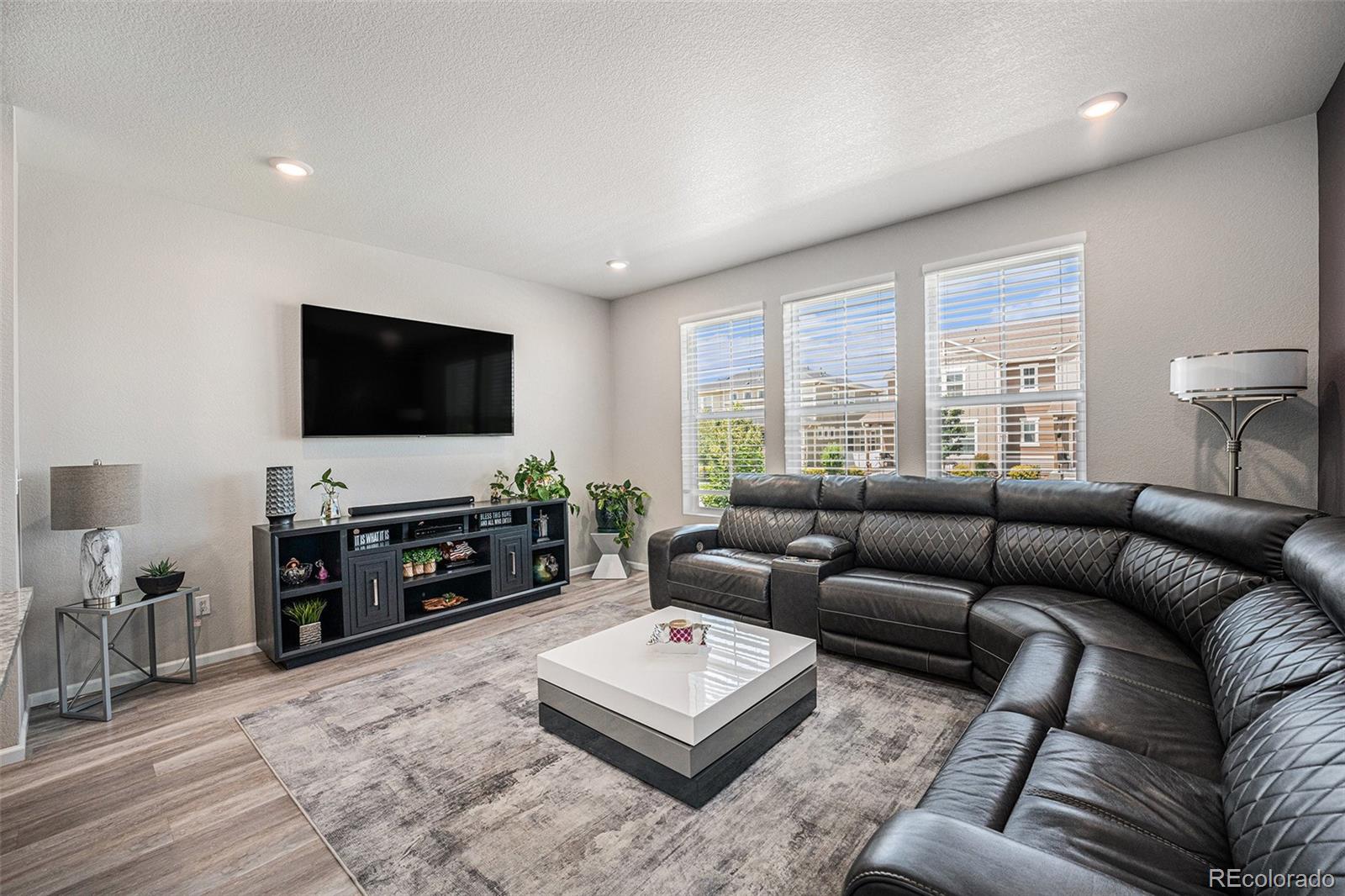 MLS Image #3 for 731  shooting star way,brighton, Colorado