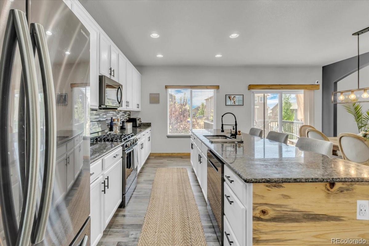 MLS Image #4 for 585  canyonlands street,berthoud, Colorado