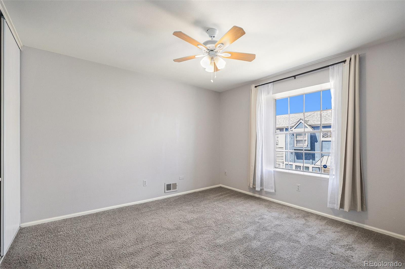 MLS Image #9 for 15777 e 13th place,aurora, Colorado