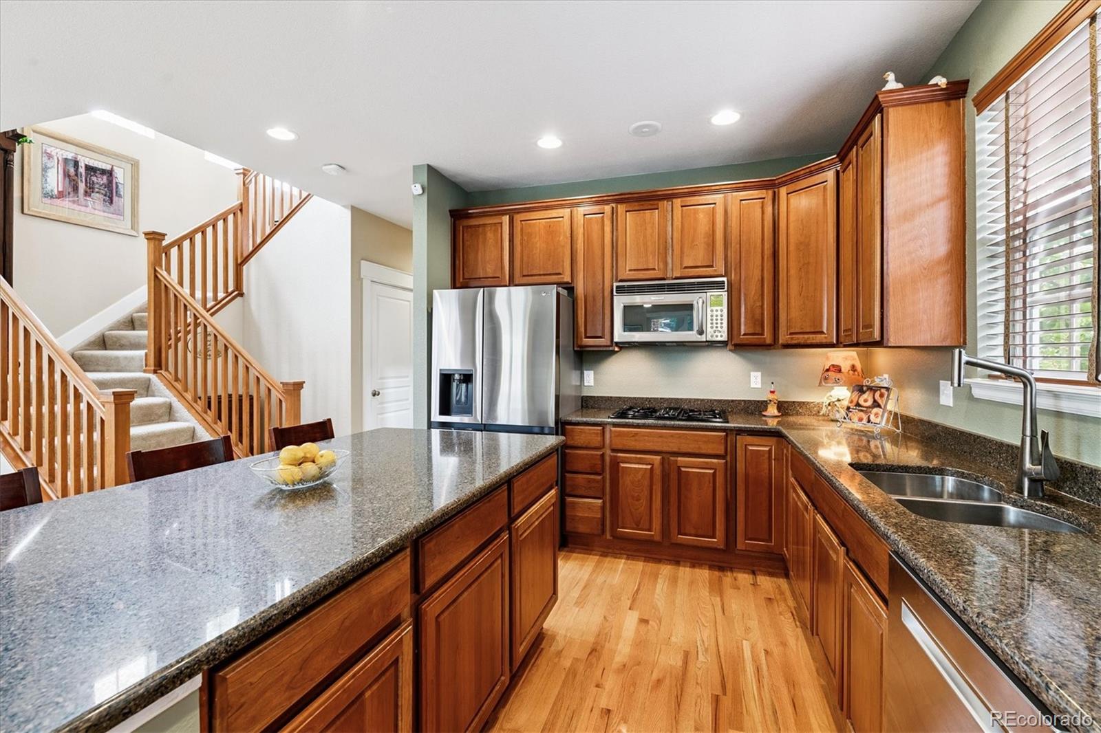MLS Image #11 for 2326  akron street,denver, Colorado
