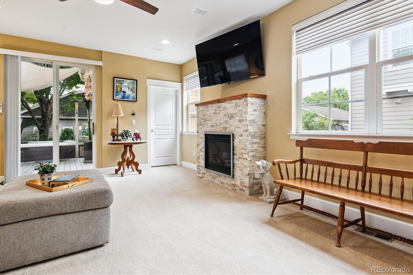 MLS Image #12 for 2326  akron street,denver, Colorado