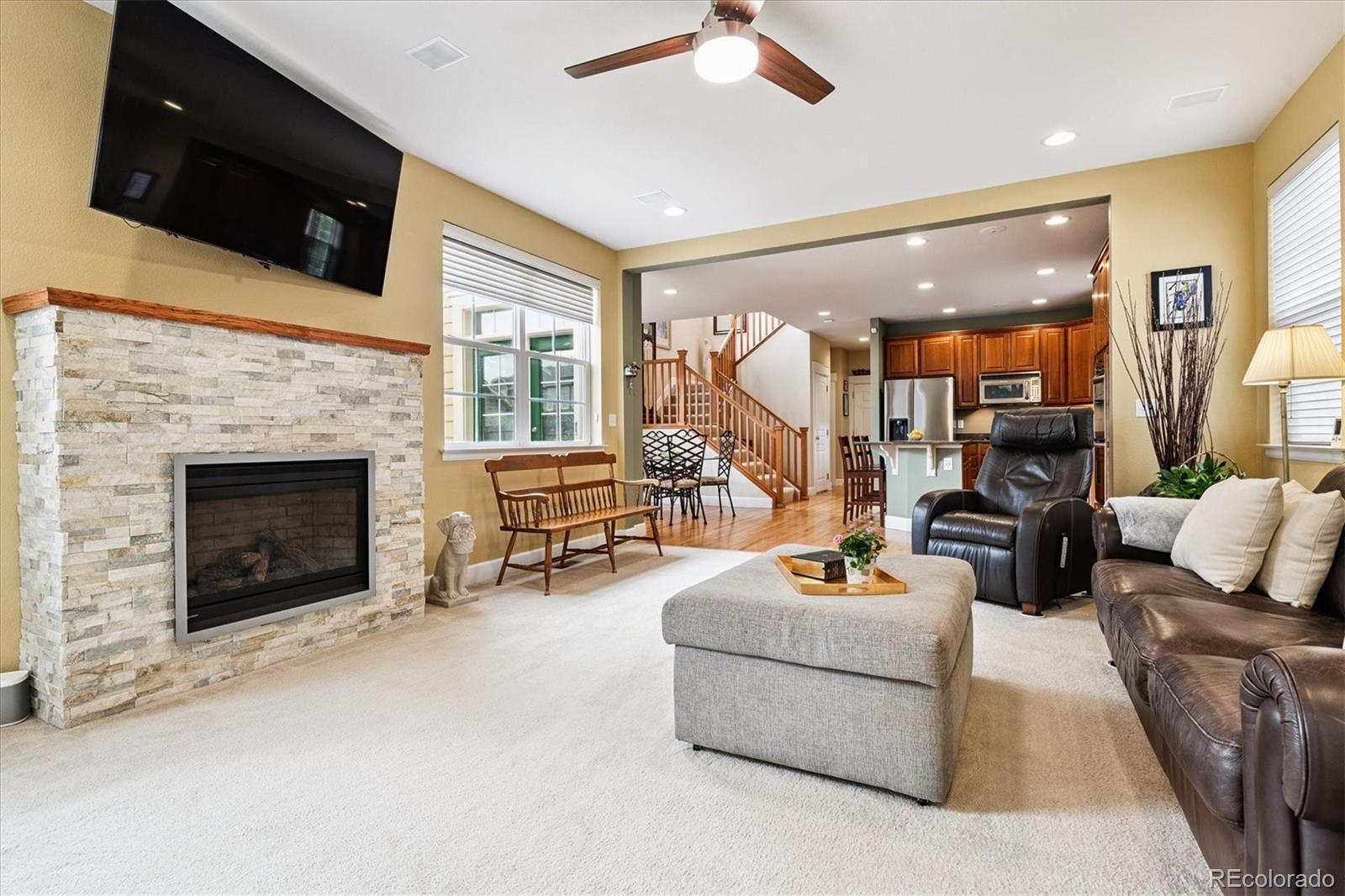 MLS Image #13 for 2326  akron street,denver, Colorado