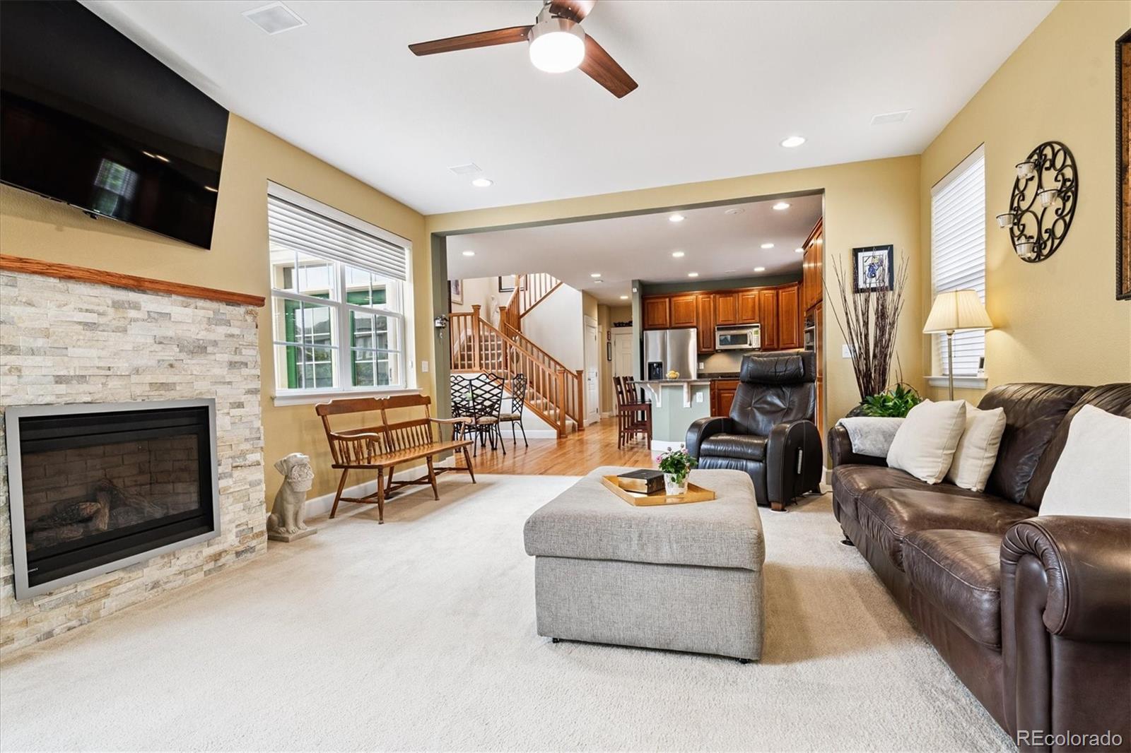 MLS Image #14 for 2326  akron street,denver, Colorado