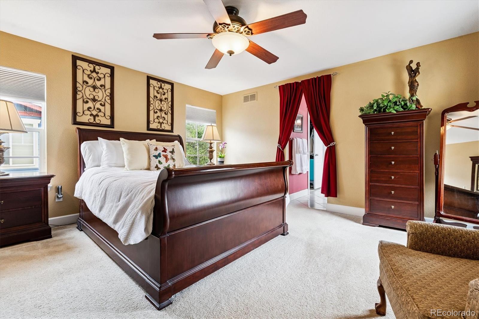 MLS Image #23 for 2326  akron street,denver, Colorado