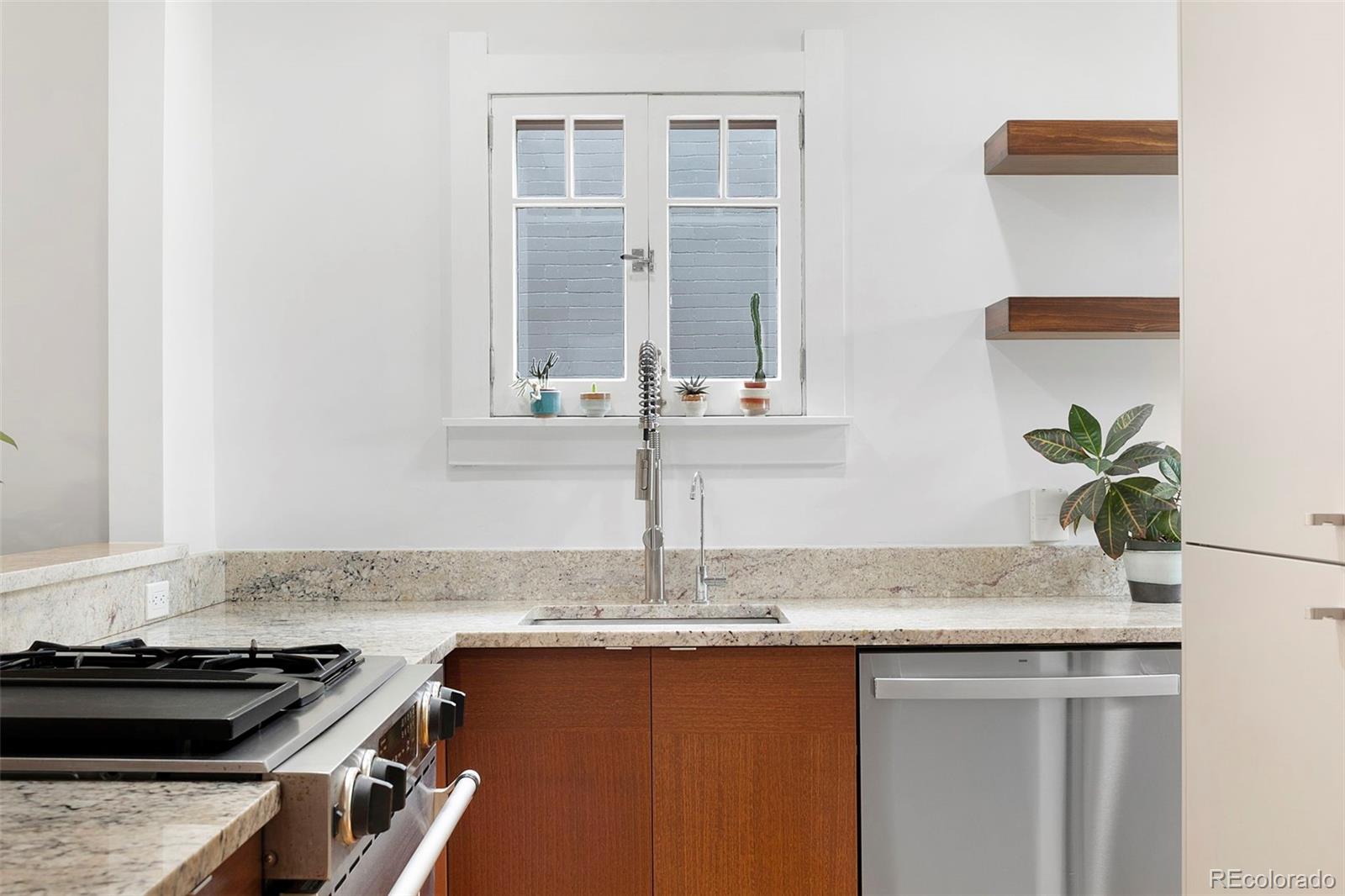 MLS Image #16 for 615 s sherman street,denver, Colorado