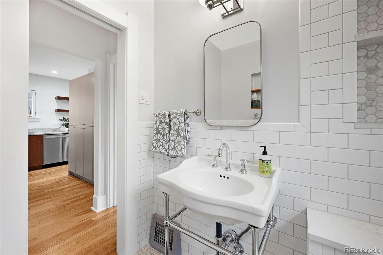 MLS Image #20 for 615 s sherman street,denver, Colorado