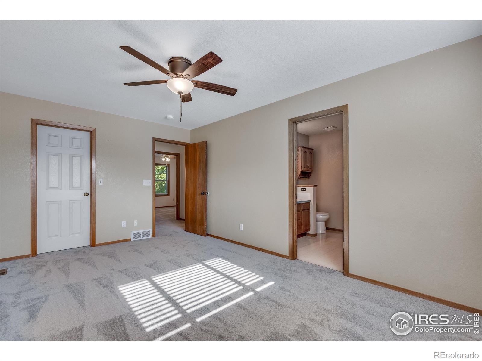 MLS Image #14 for 2325  steele street,longmont, Colorado