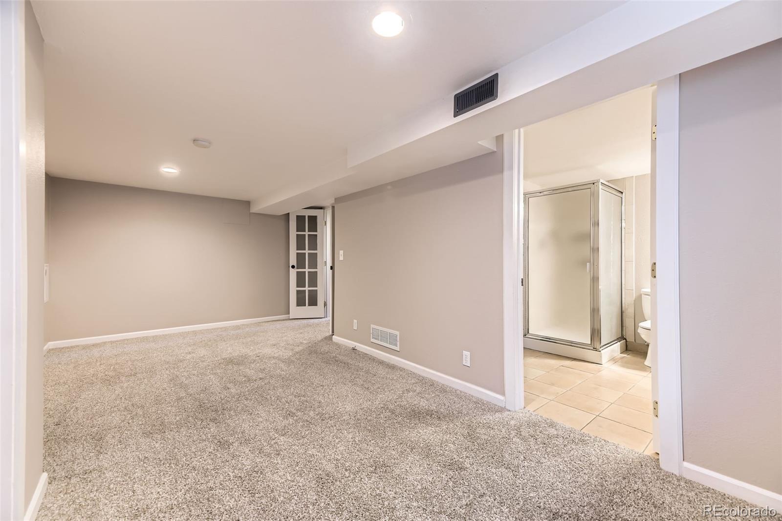 MLS Image #19 for 2690 s vine street,denver, Colorado