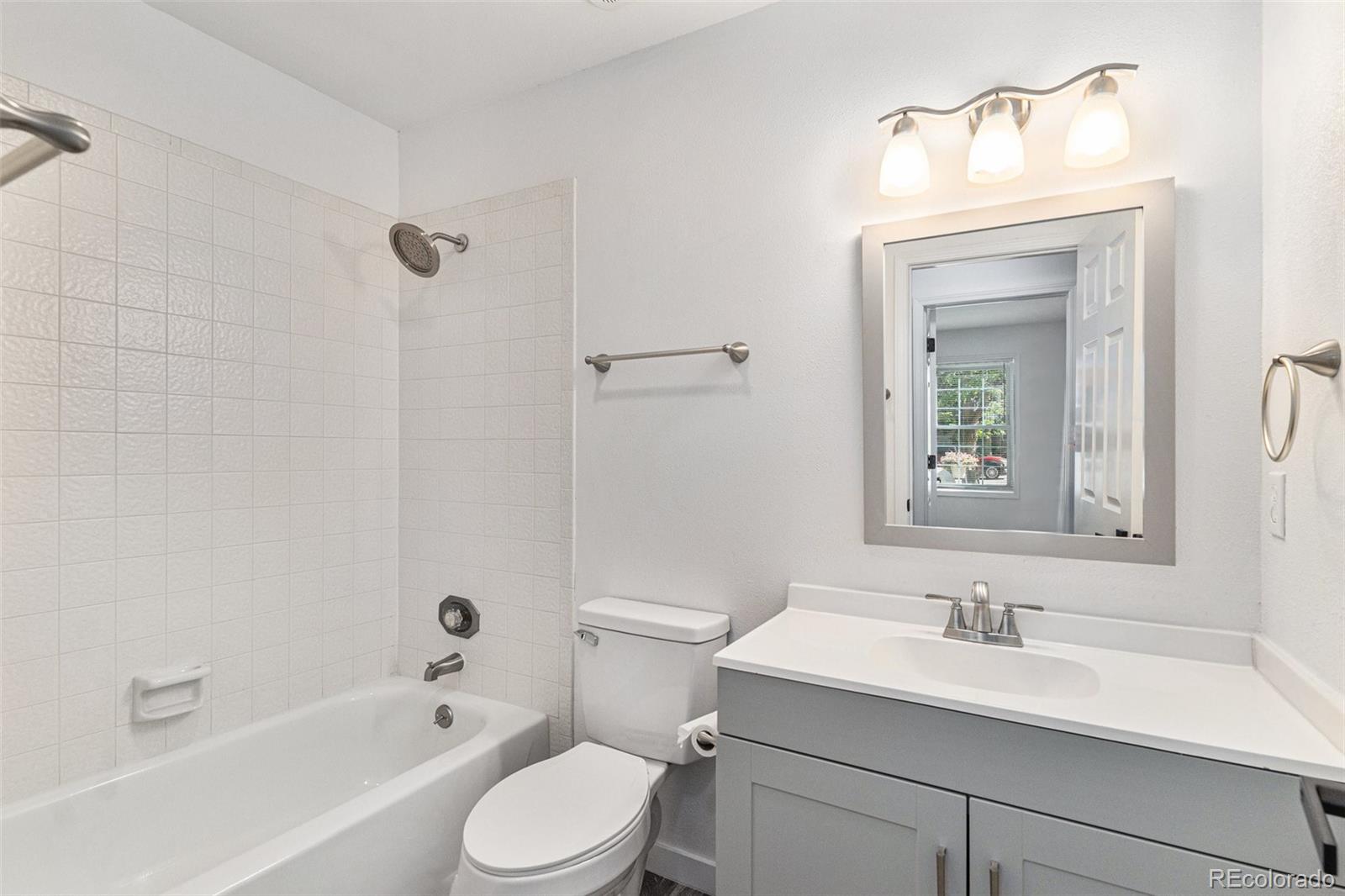 MLS Image #20 for 10000 e yale avenue,denver, Colorado