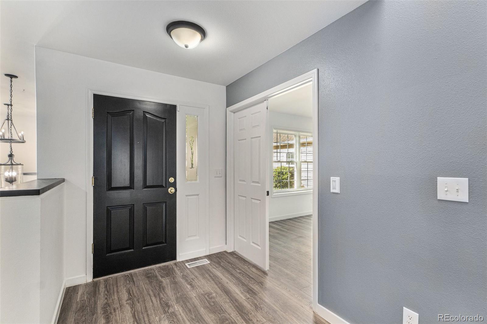 MLS Image #3 for 10000 e yale avenue,denver, Colorado