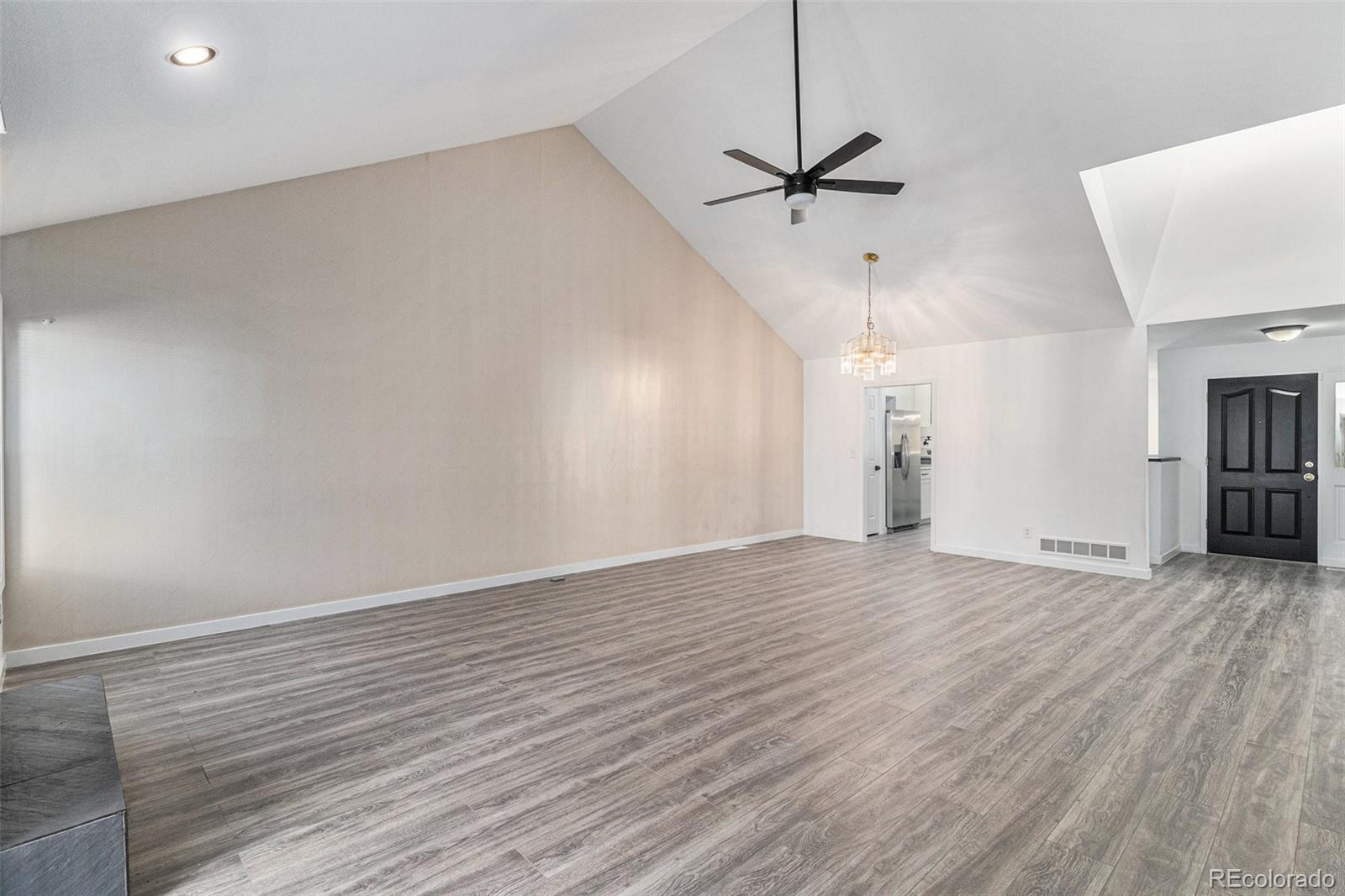 MLS Image #5 for 10000 e yale avenue,denver, Colorado
