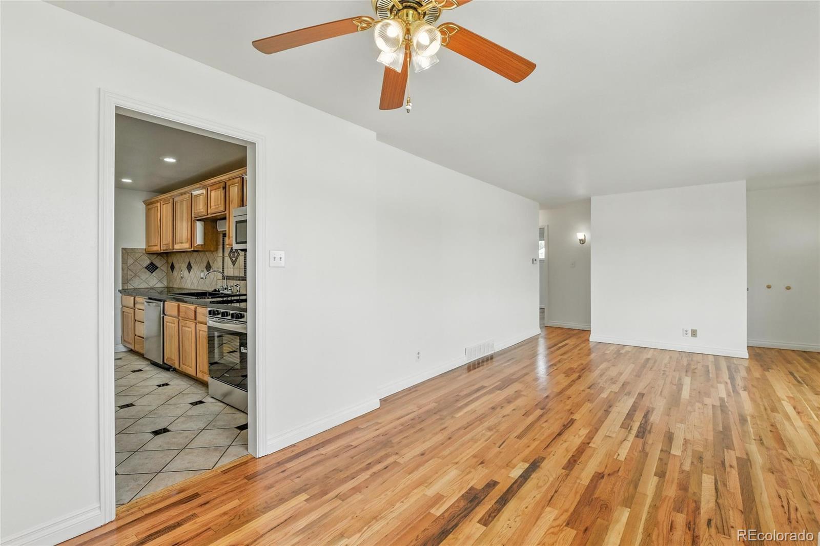 MLS Image #4 for 2441 e 93rd place,thornton, Colorado