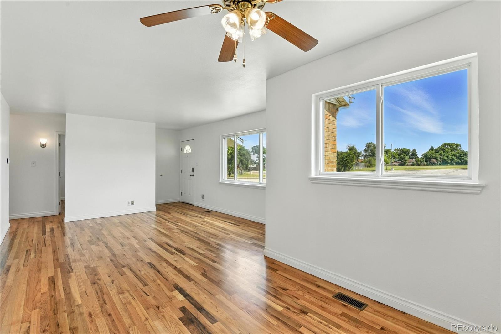 MLS Image #5 for 2441 e 93rd place,thornton, Colorado