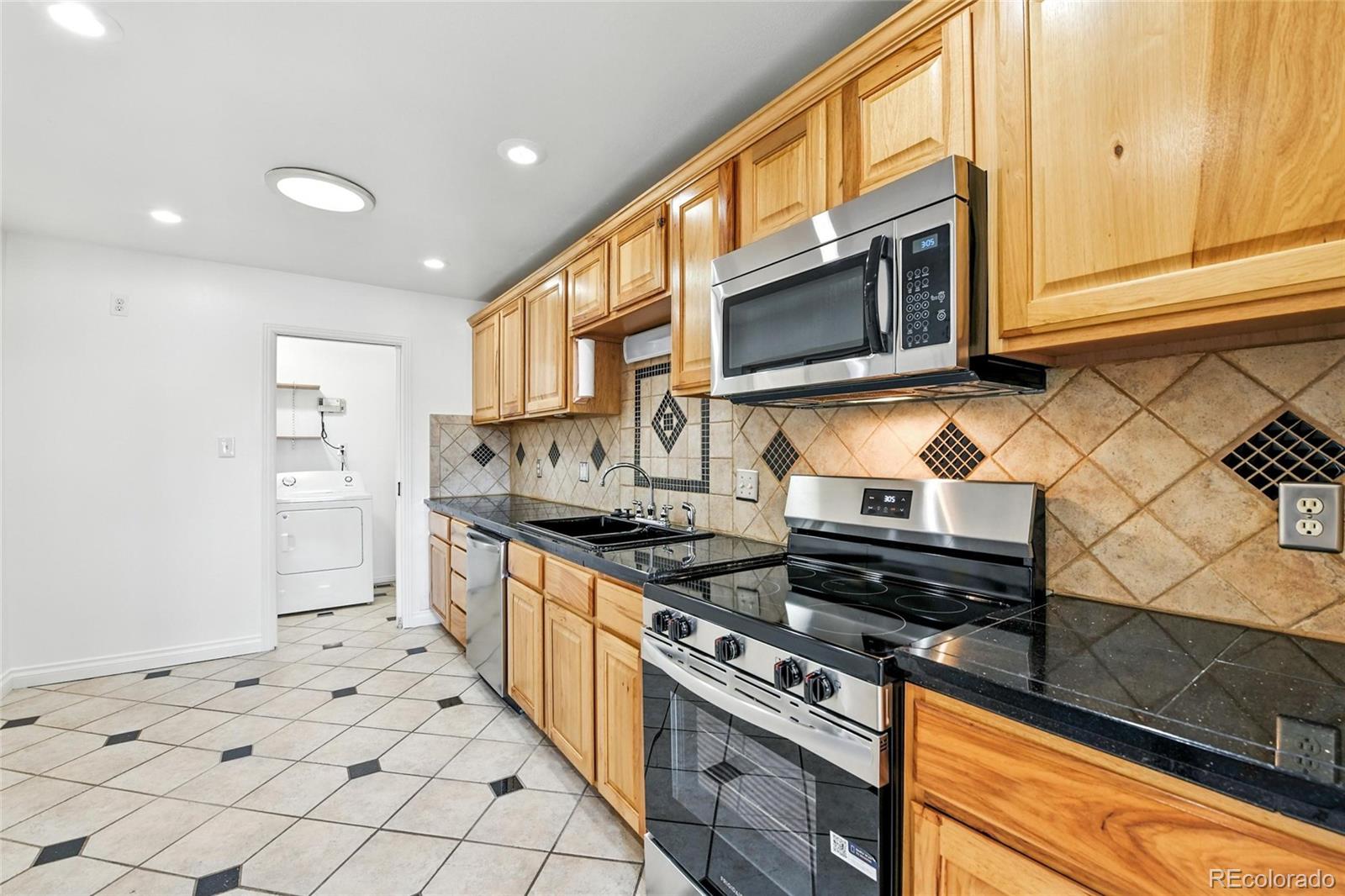 MLS Image #6 for 2441 e 93rd place,thornton, Colorado