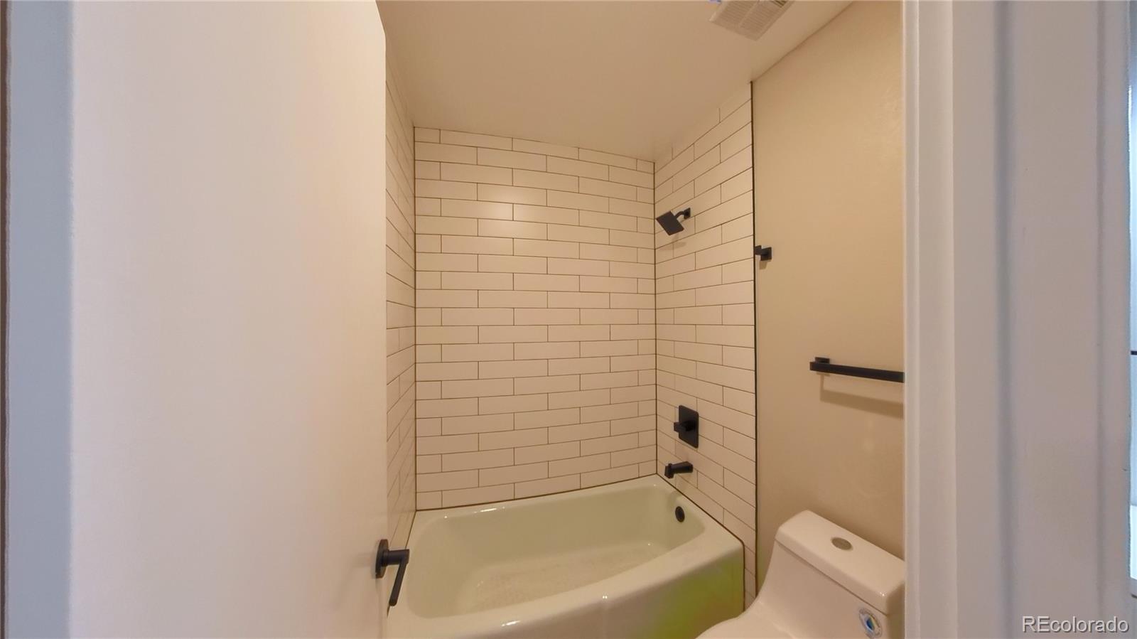 MLS Image #10 for 4415 w ponds circle,littleton, Colorado