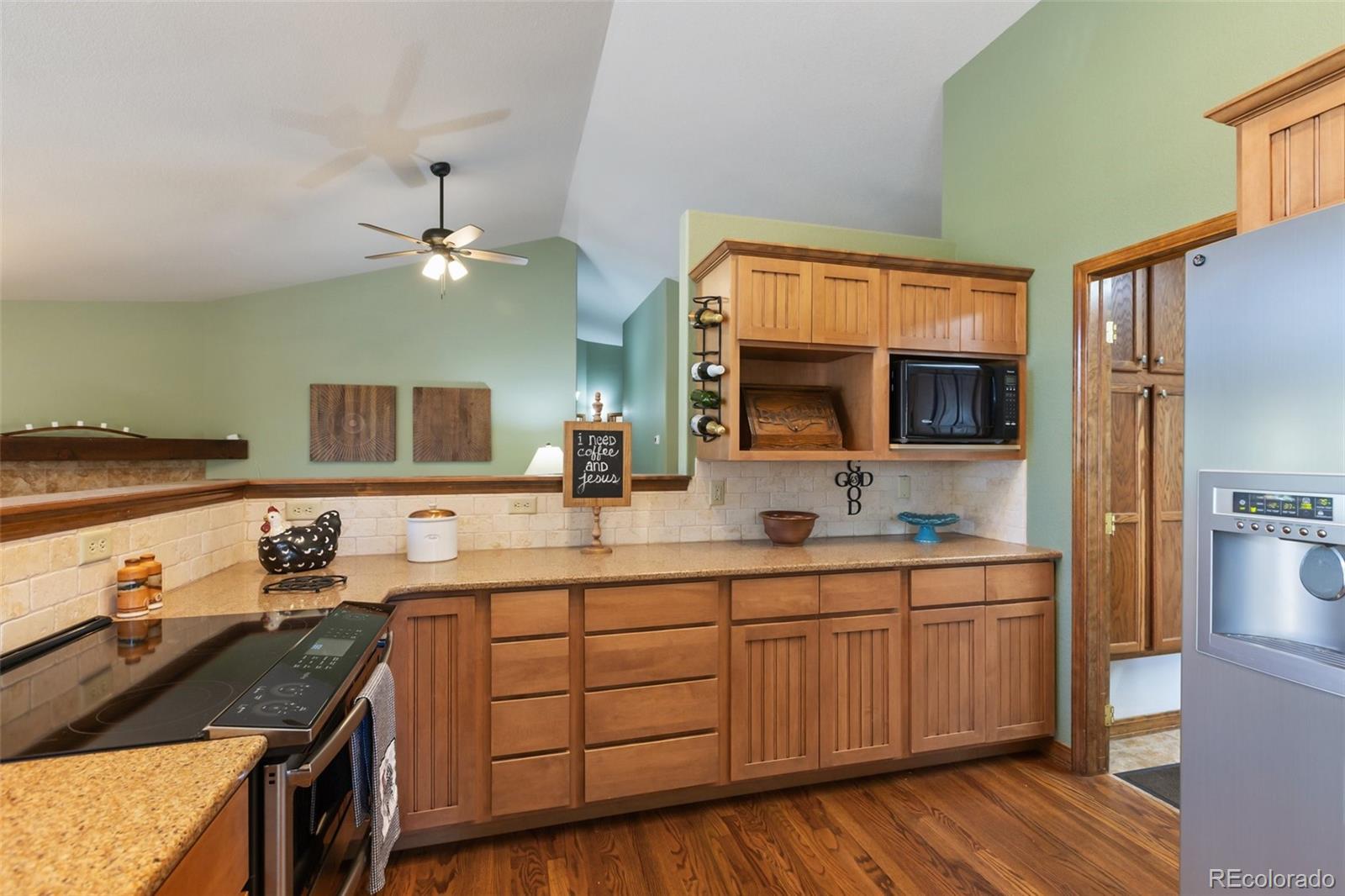 MLS Image #13 for    ,, Colorado