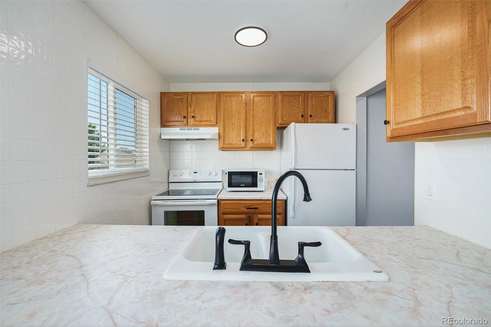 MLS Image #4 for 8760  chase drive,arvada, Colorado