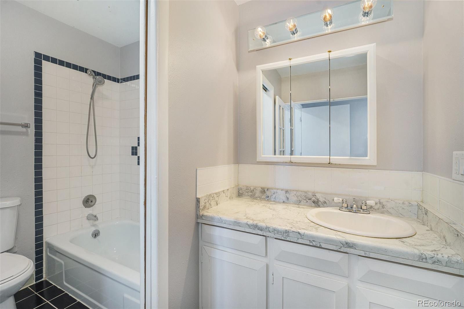 MLS Image #9 for 8760  chase drive,arvada, Colorado