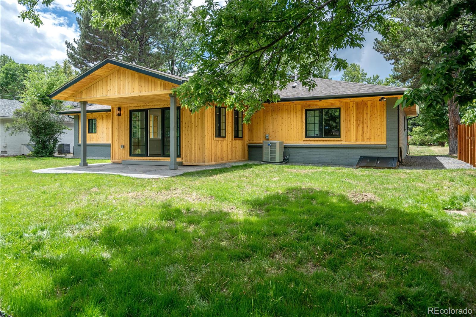 MLS Image #16 for 404 s oneida way,denver, Colorado