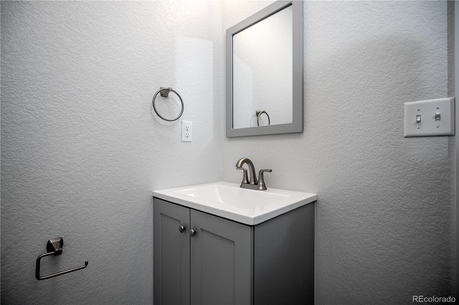 MLS Image #33 for 404 s oneida way,denver, Colorado