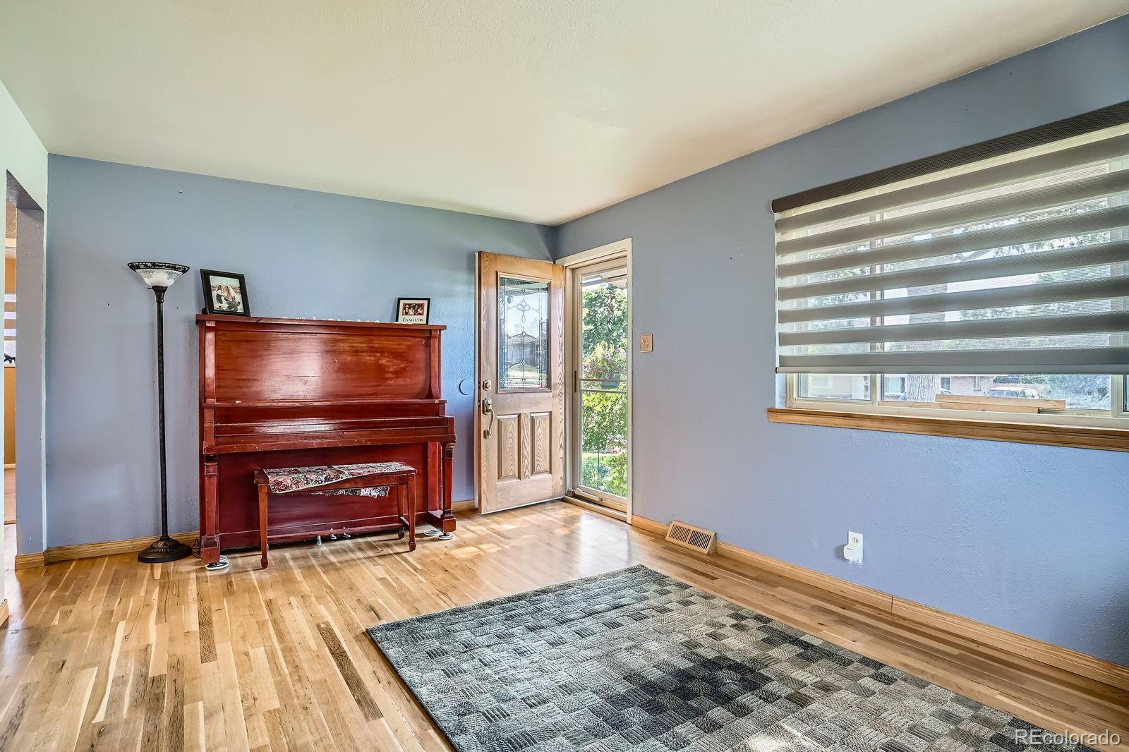 MLS Image #7 for 8510  faraday street,denver, Colorado