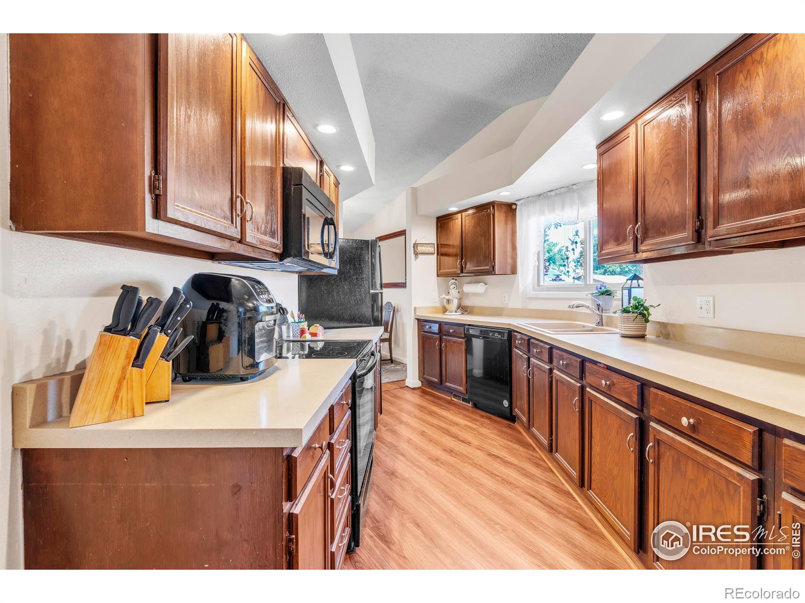 MLS Image #9 for 23  scott drive,broomfield, Colorado