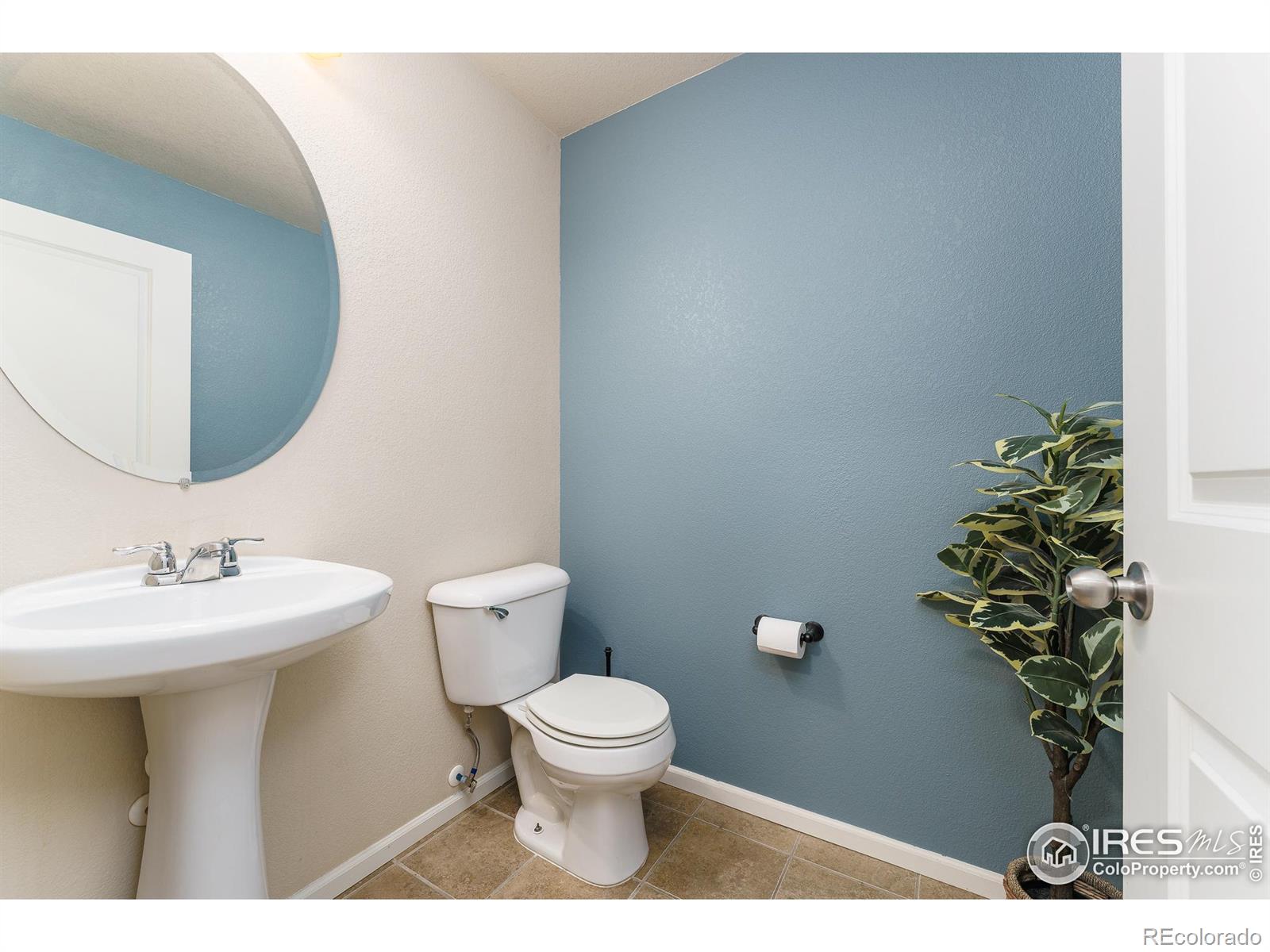 MLS Image #13 for 15233 w 65th avenue,arvada, Colorado