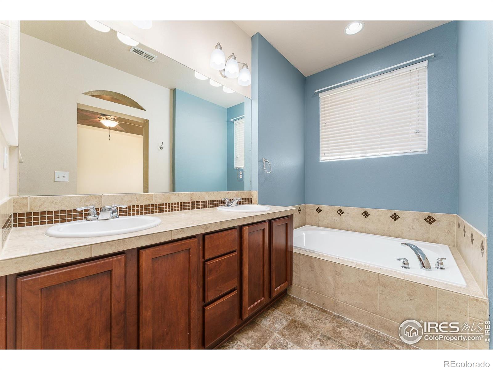 MLS Image #20 for 15233 w 65th avenue,arvada, Colorado
