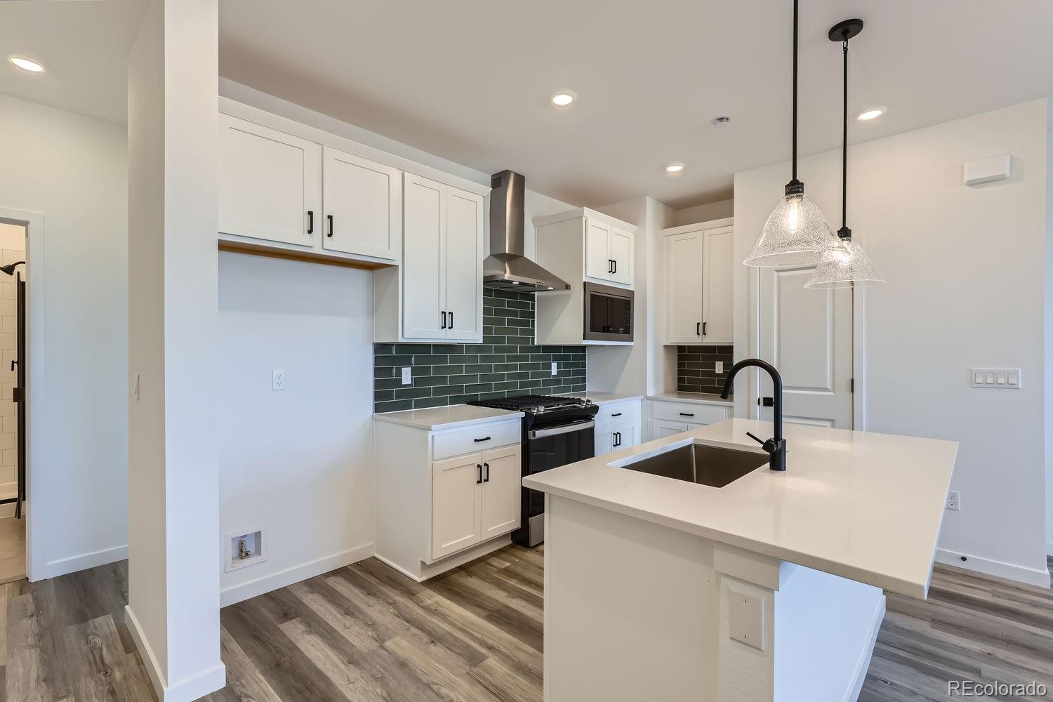 MLS Image #8 for 376  geneva street,aurora, Colorado
