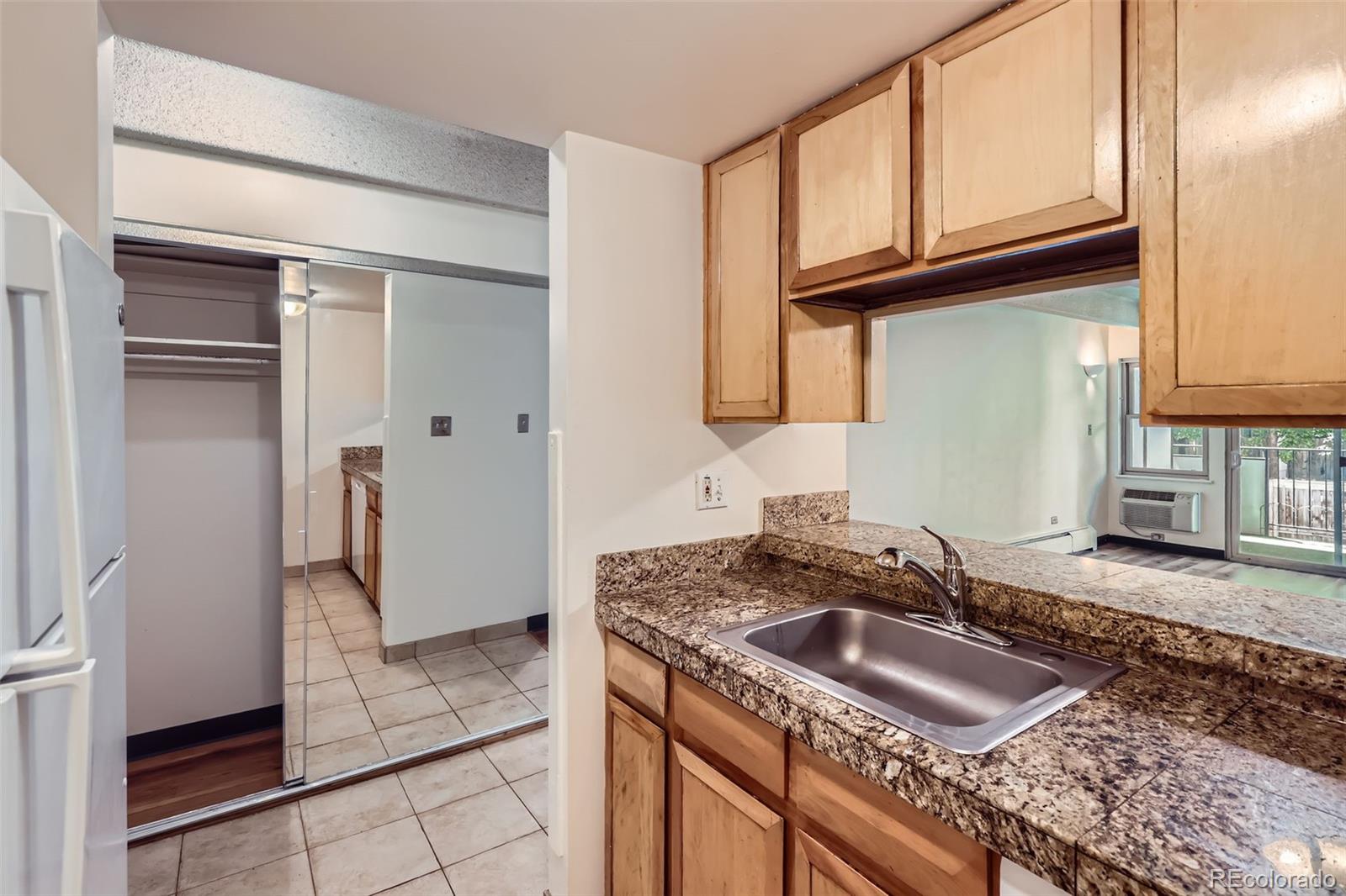 MLS Image #4 for 1265  elizabeth street,denver, Colorado