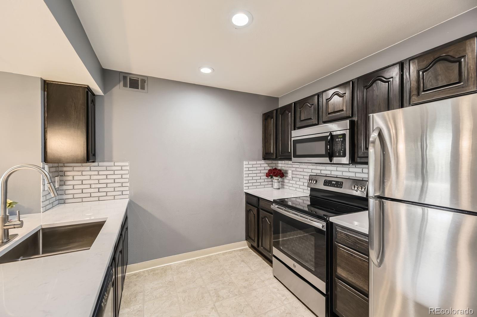 MLS Image #6 for 12824  ironstone way,parker, Colorado