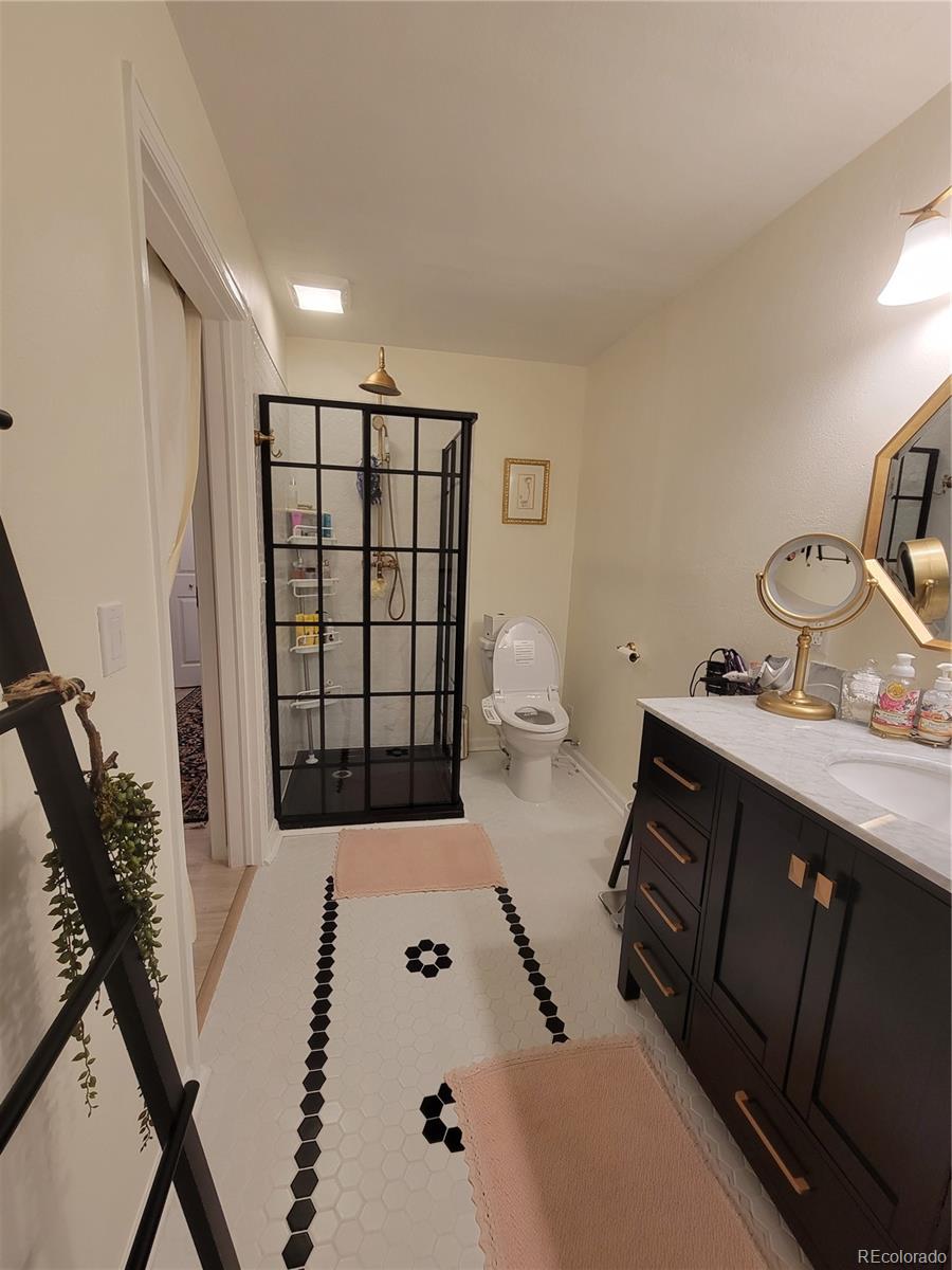 MLS Image #12 for 8500 e jefferson ,denver, Colorado