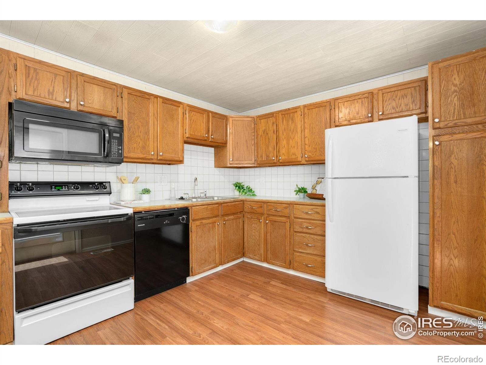 MLS Image #13 for 2813  claremont drive,fort collins, Colorado