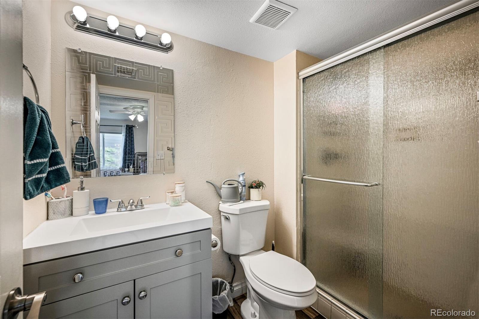 MLS Image #10 for 18064 e ohio avenue,aurora, Colorado