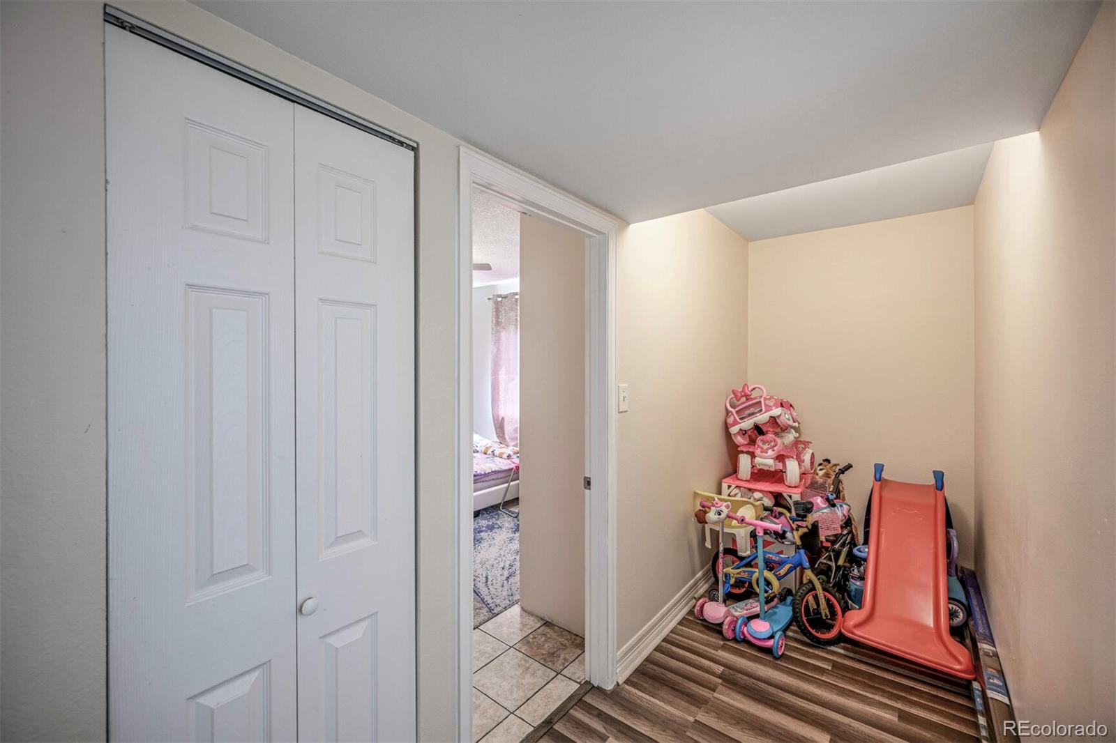 MLS Image #12 for 18064 e ohio avenue,aurora, Colorado