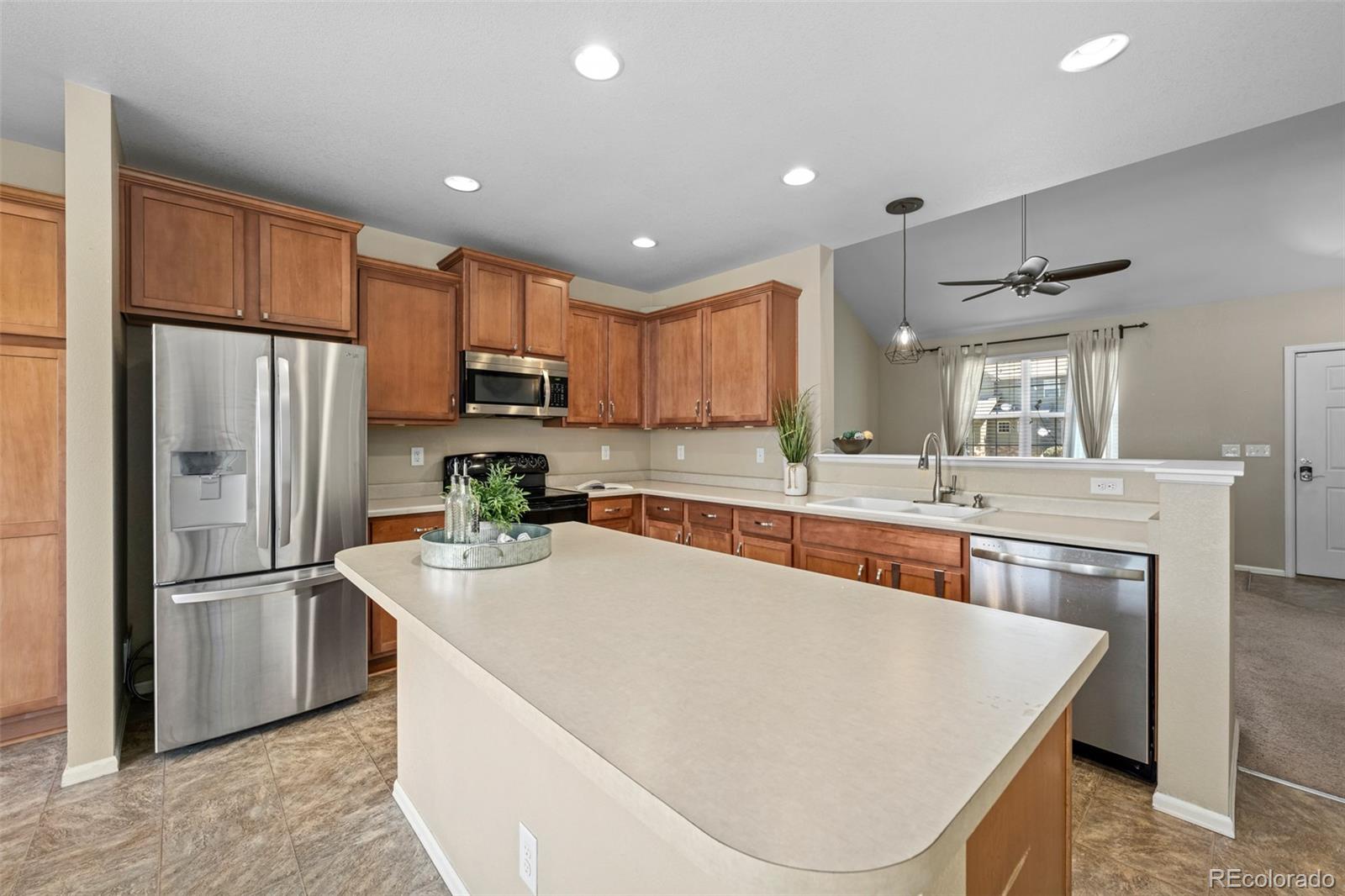 MLS Image #5 for 11037  oswego street,commerce city, Colorado
