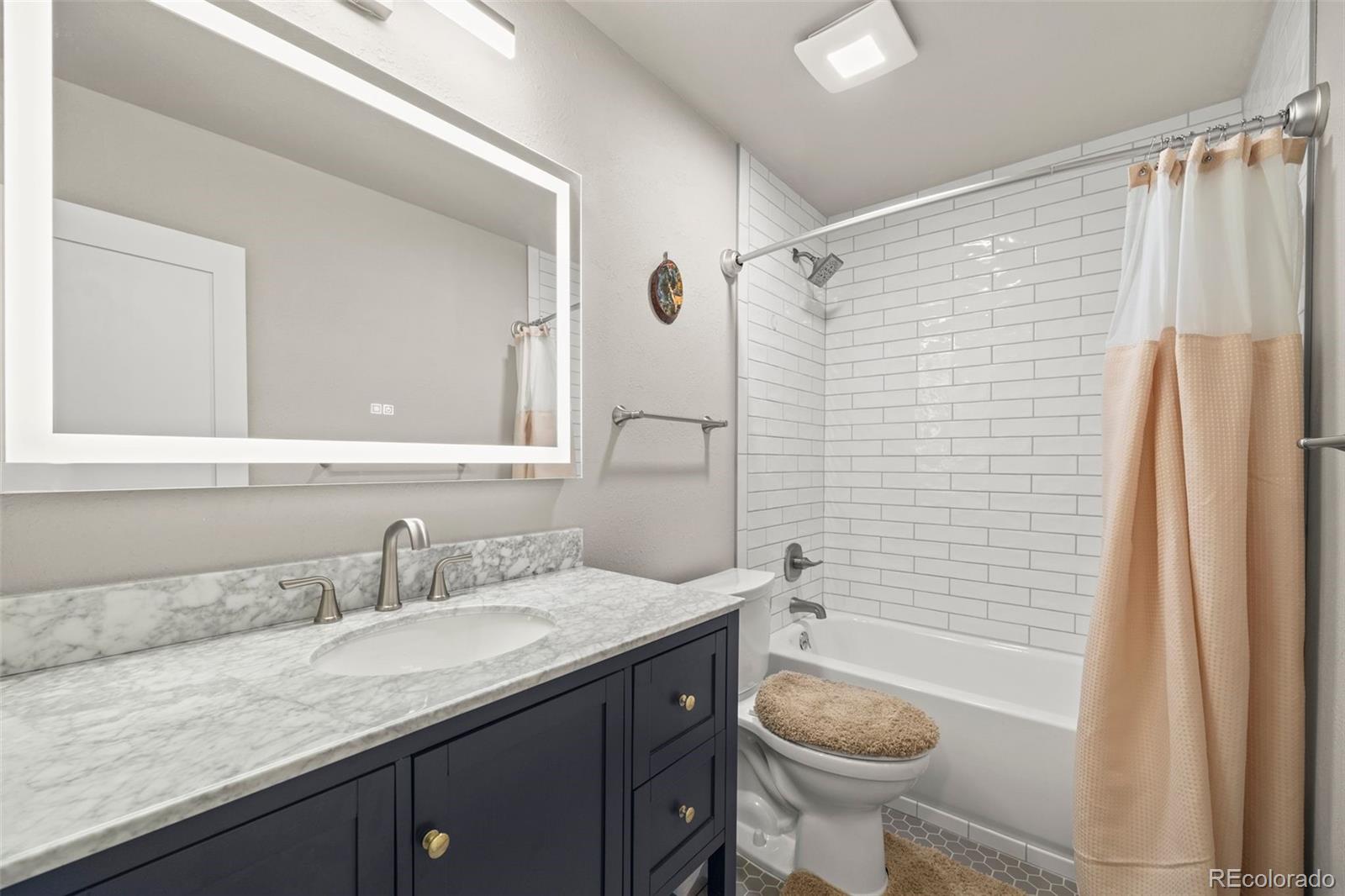 MLS Image #13 for 2120 s vaughn way,aurora, Colorado