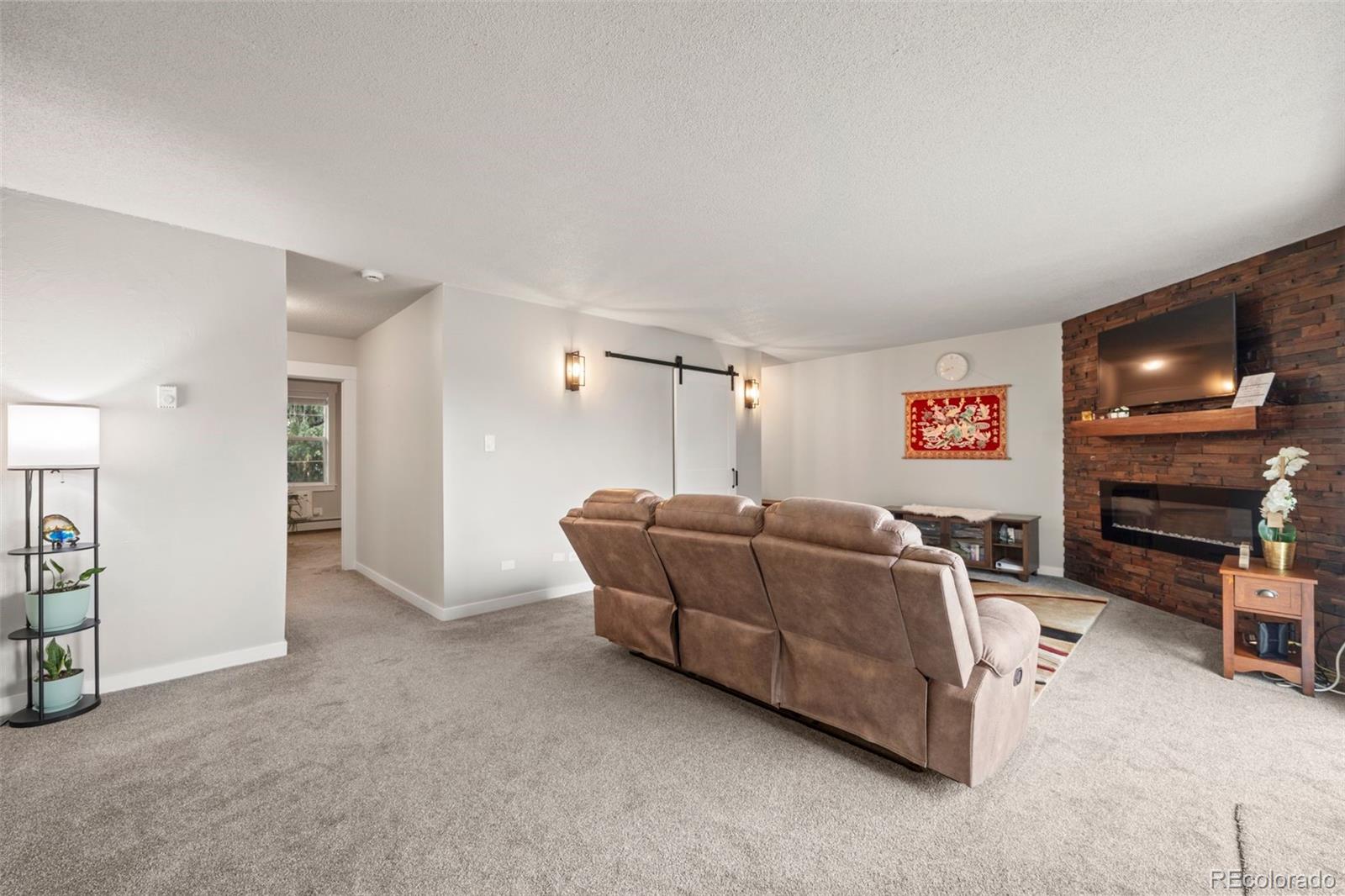 MLS Image #4 for 2120 s vaughn way,aurora, Colorado